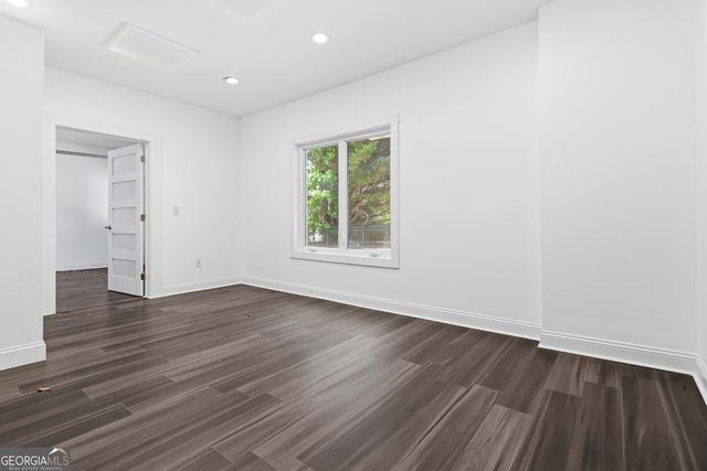 398 Dunleven Manor Walk, Lawrenceville, GA 30043