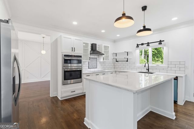 398 Dunleven Manor Walk, Lawrenceville, GA 30043