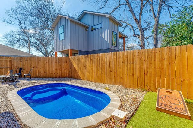 910 Tillery ST A & B, Austin, TX 78702