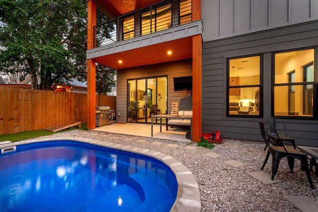 910 Tillery ST A & B, Austin, TX 78702