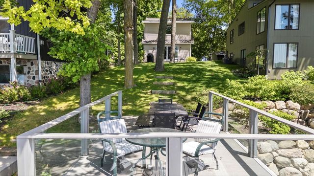 5831 S Hacker DRIVE, West Bend, WI 53095