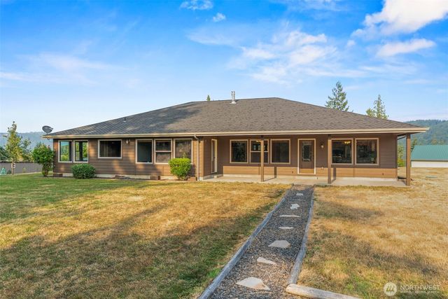 503 Cemetery Road, Kalama, WA 98625
