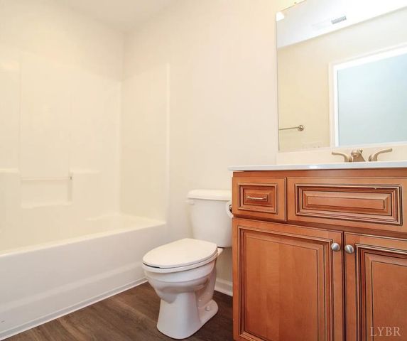 5931 Five Forks Rd, Pamplin, VA 23958