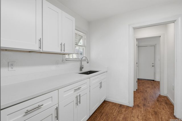 1235 Sims, San Antonio, TX 78225