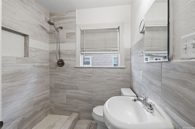 1235 Sims, San Antonio, TX 78225