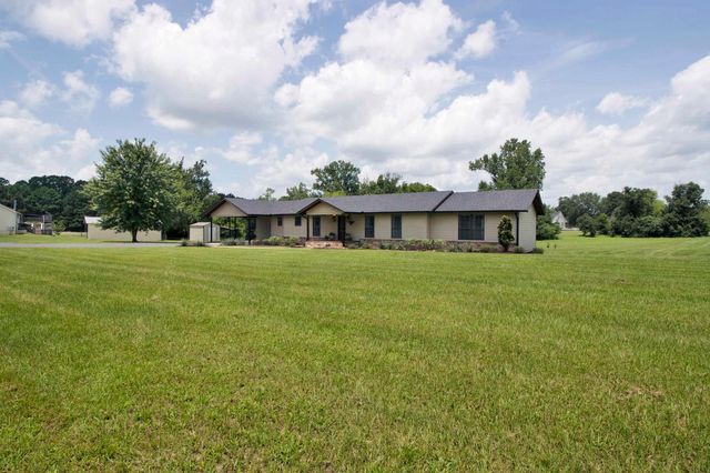 3721 Cooks Road, Marshall, TX 75670