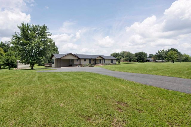 3721 Cooks Road, Marshall, TX 75670