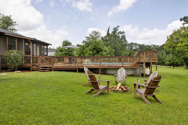 3721 Cooks Road, Marshall, TX 75670