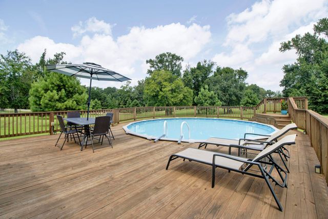 3721 Cooks Road, Marshall, TX 75670