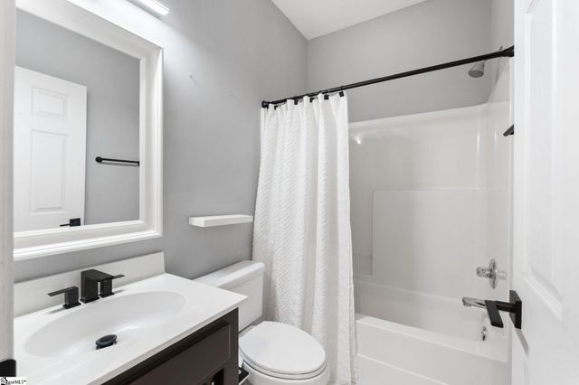 403 Mossy Ledge Lane, Simpsonville, SC 29681