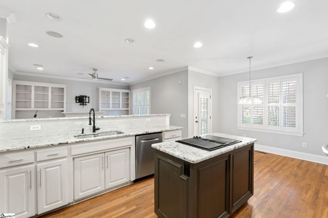 403 Mossy Ledge Lane, Simpsonville, SC 29681