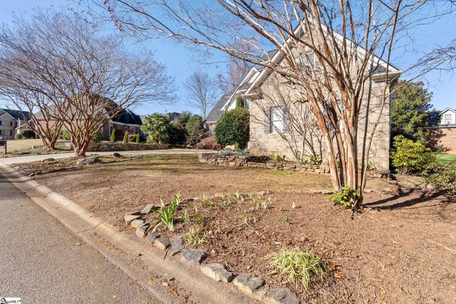 403 Mossy Ledge Lane, Simpsonville, SC 29681