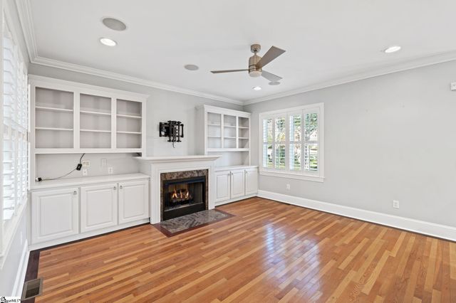 403 Mossy Ledge Lane, Simpsonville, SC 29681