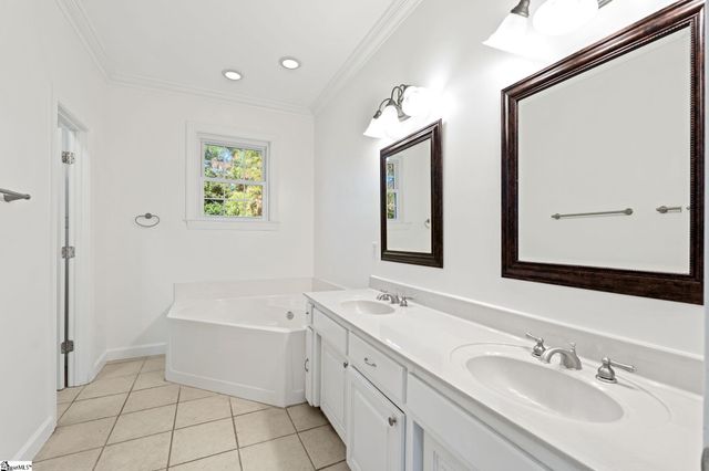 403 Mossy Ledge Lane, Simpsonville, SC 29681