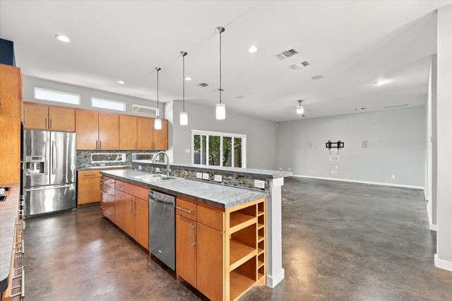 908 Idlewild Court, Highland Village, TX 75077