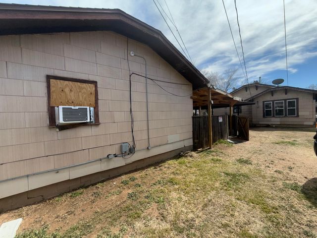 2320 21st Street, Lubbock, TX 79411