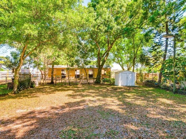 7225 33RD STREET N, St Petersburg, FL 33702