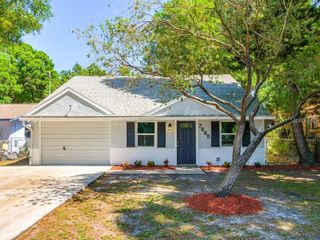 7225 33RD STREET N, St Petersburg, FL 33702