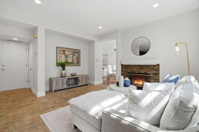 3286 Chateau Du Lac, San Jose, CA 95148