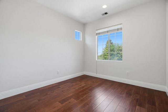3286 Chateau Du Lac, San Jose, CA 95148