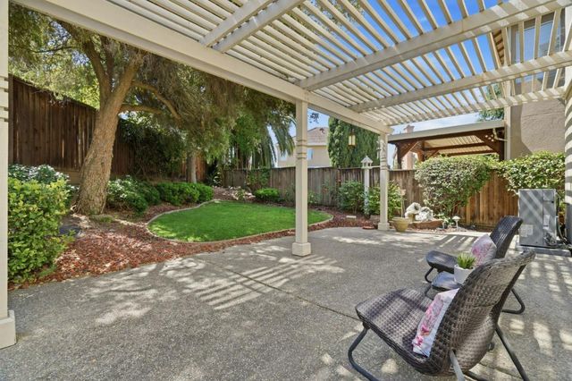3286 Chateau Du Lac, San Jose, CA 95148