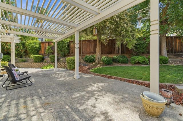3286 Chateau Du Lac, San Jose, CA 95148
