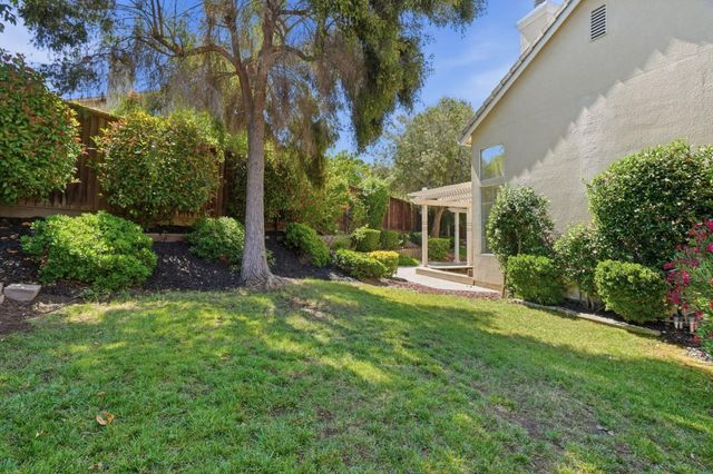 3286 Chateau Du Lac, San Jose, CA 95148