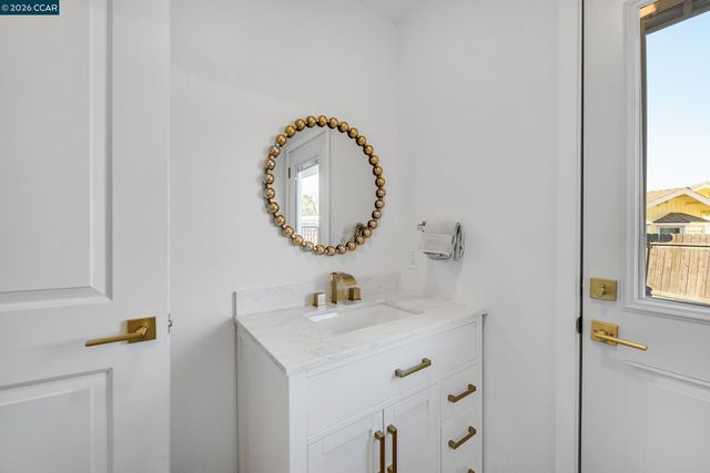 207 Normandy Ln, Walnut Creek, CA 94598