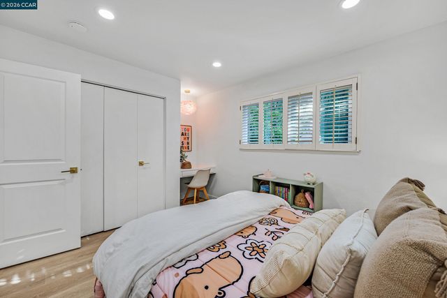 207 Normandy Ln, Walnut Creek, CA 94598