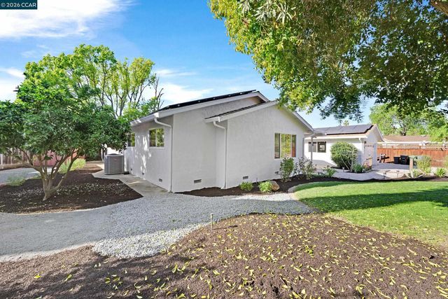 207 Normandy Ln, Walnut Creek, CA 94598