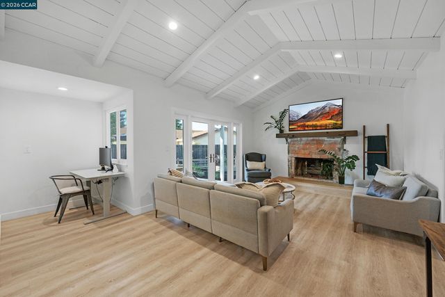 207 Normandy Ln, Walnut Creek, CA 94598