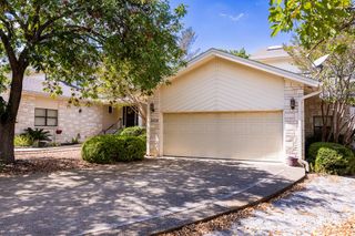 2208 Rock Creek Dr, Kerrville, TX 78028