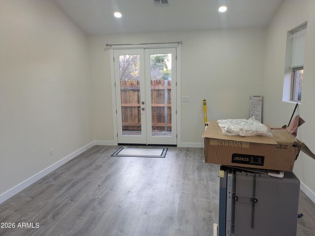 14339 W DESERT HILLS Drive B, Surprise, AZ 85379