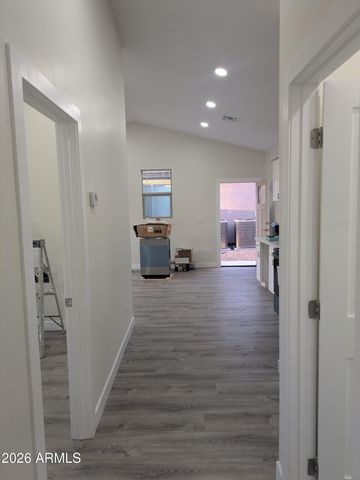 14339 W DESERT HILLS Drive B, Surprise, AZ 85379