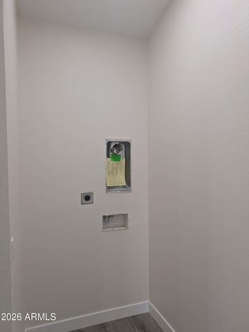 14339 W DESERT HILLS Drive B, Surprise, AZ 85379