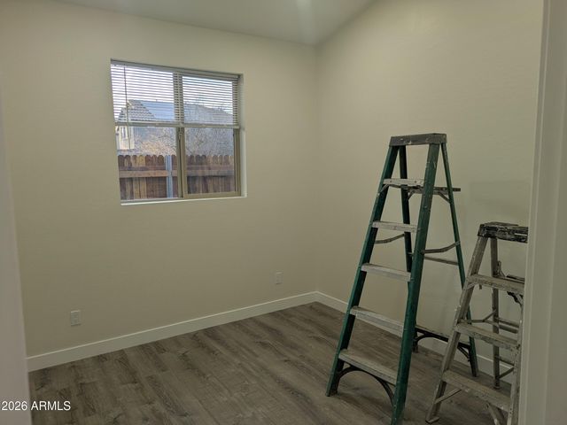 14339 W DESERT HILLS Drive B, Surprise, AZ 85379