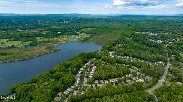 18 Waterview Drive, Saratoga Springs, NY 12866