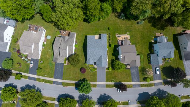 18 Waterview Drive, Saratoga Springs, NY 12866