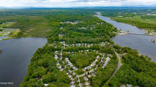 18 Waterview Drive, Saratoga Springs, NY 12866