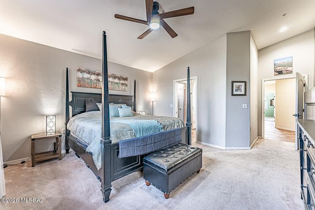 668 W Greenview Place, Green Valley, AZ 85614