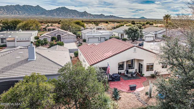 668 W Greenview Place, Green Valley, AZ 85614