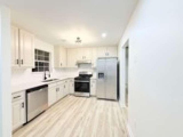 7027 Biscayne Boulevard, Rex, GA 30273