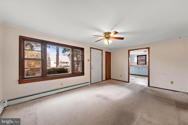 54 ATLANTIC AVE, Waretown, NJ 08758