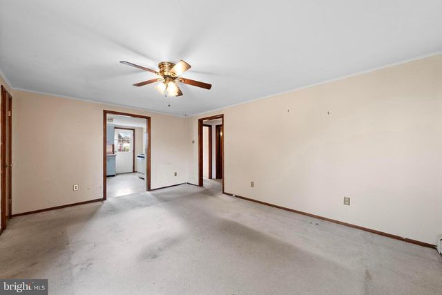 54 ATLANTIC AVE, Waretown, NJ 08758