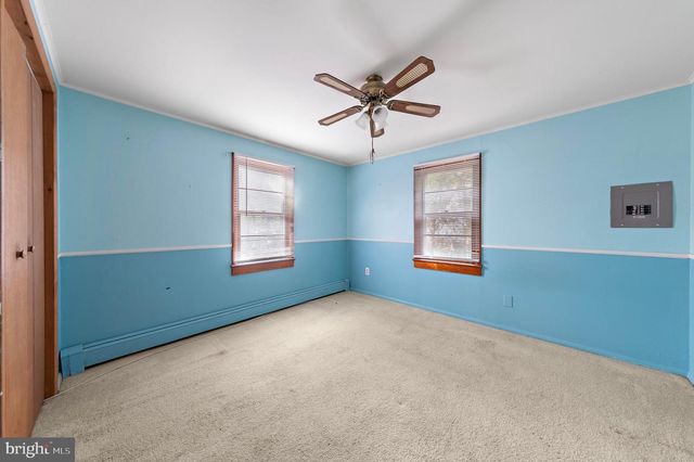 54 ATLANTIC AVE, Waretown, NJ 08758