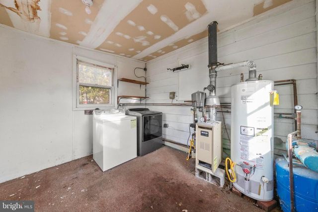 54 ATLANTIC AVE, Waretown, NJ 08758