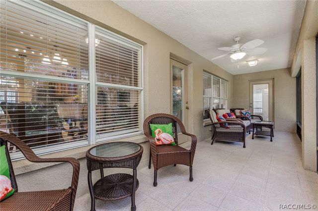 7 Maidenbush Court W, Homosassa, FL 34446