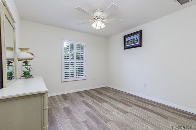 7 Maidenbush Court W, Homosassa, FL 34446