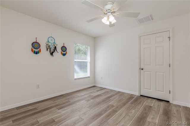 7 Maidenbush Court W, Homosassa, FL 34446