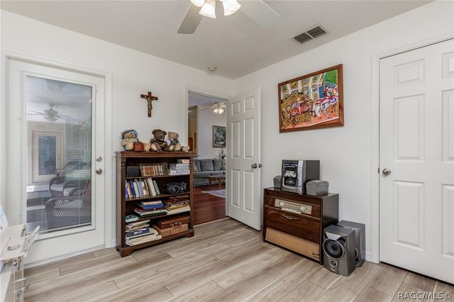 7 Maidenbush Court W, Homosassa, FL 34446